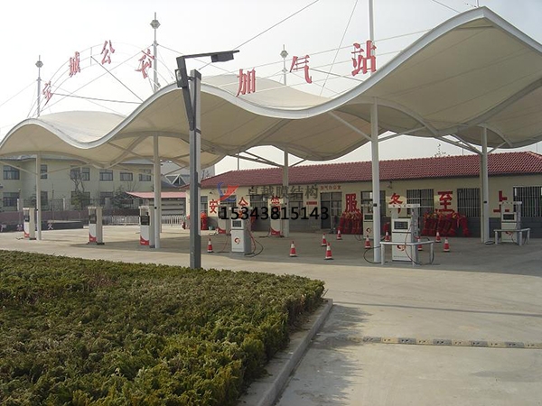 滁州膜結(jié)構(gòu)加油站頂棚【生產(chǎn)廠(chǎng)家】滁州加氣站膜結(jié)構(gòu)遮陽(yáng)棚公司 　　